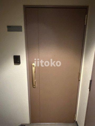 ソレイユ蔵前の玄関