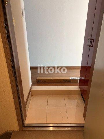 ソレイユ蔵前の玄関