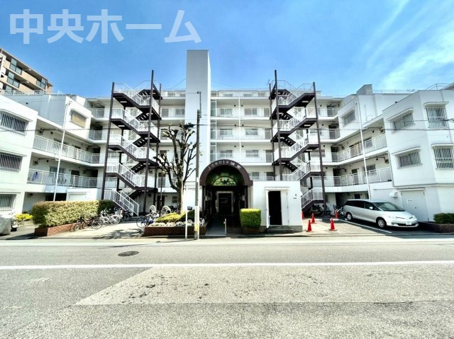 ジュウェル城東の外観|新耐震基準適合マンション。「尾久駅」徒歩5分のロケーション。