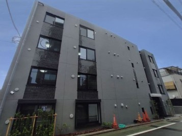 【外観】 | プレール・ドゥーク中野上高田 | 鉄筋コンクリート造のがっちりとした建物。