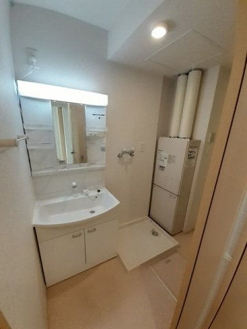 メゾン　オオコシの洗面所|使いやすい洗面所です