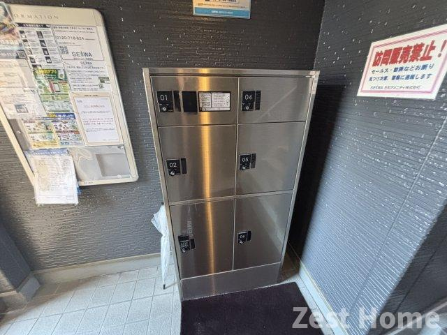 グラント塚口のエントランス