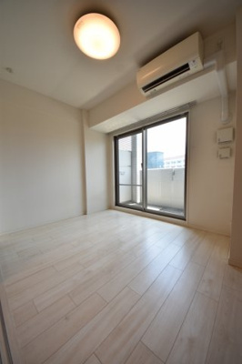 【寝室】 | 神戸Hardorside　萬利Residence | モデルルームの写真です。