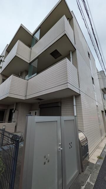 イースト６ハイツの外観