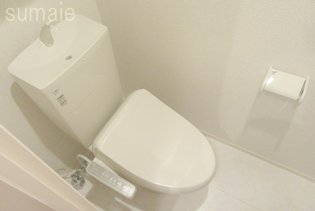 アルファ　エルのトイレ|温水洗浄便座完備で快適です♪