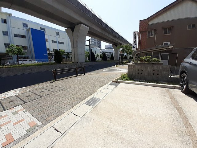 グランディア　矢田の駐車場|カースペースがあります