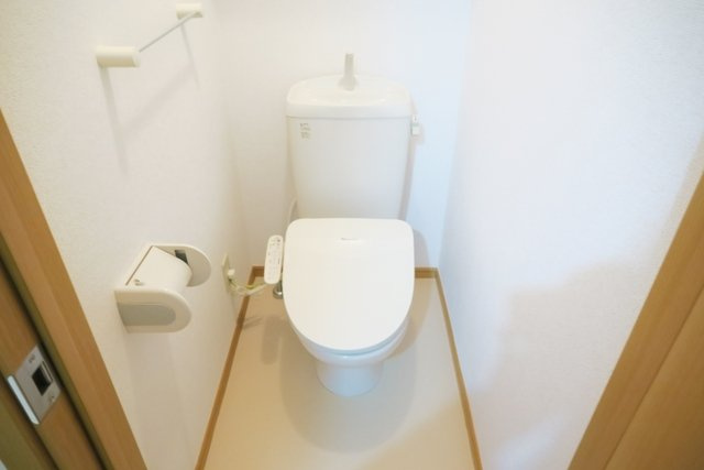 むくのき荘のトイレ|落ち着いたトイレです