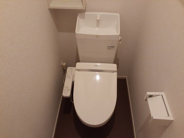 ベル　スクエアⅡのトイレ|落ち着いた色調のトイレです