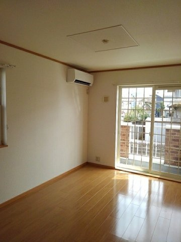 かさぶらんかの居間・リビング|こちらの居間で趣味の時間をお楽しみください