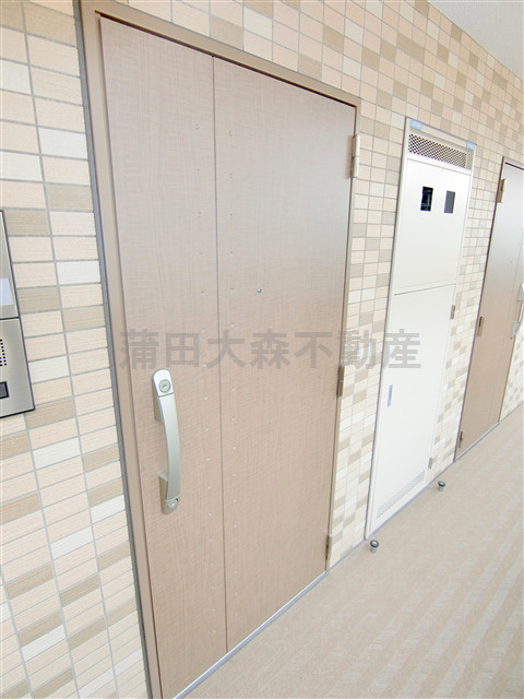 スカイコート多摩川壱番館の玄関