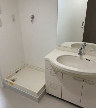 東雲キャナルコートCODAN21号棟の洗面所|忙しい朝には欠かせない洗面所です