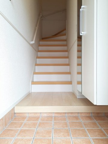 コッティ国府の玄関