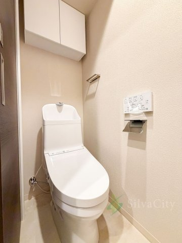 トーカン新宿第2キャステールのトイレ|トイレ温水便座機能付