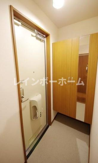 Ｄ-.Ｍ'ｓの玄関