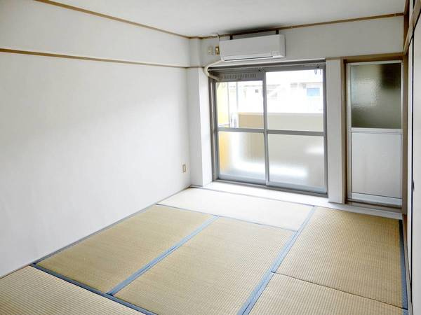 ビレッジハウス瀬田1号棟の居間・リビング|こちらの居間で趣味の時間をお楽しみください