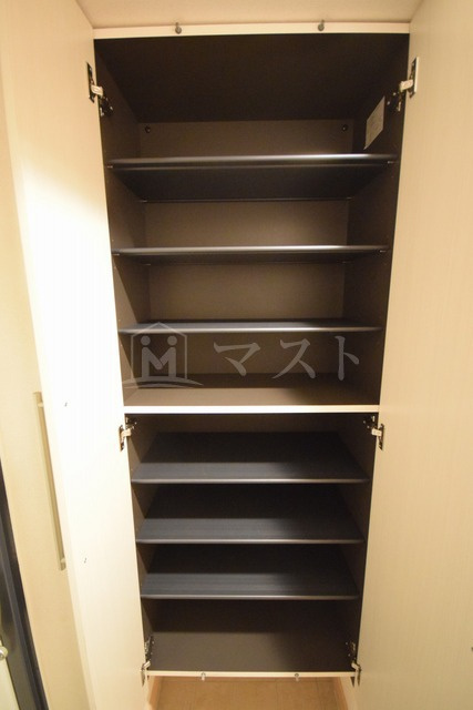GARBOの玄関