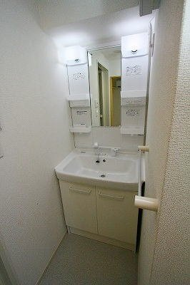 ラフレシール１の洗面所|忙しい朝には欠かせない洗面所です