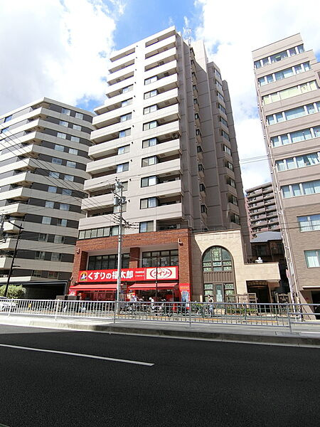 マージュ市谷柳町の外観|マージュ市谷柳町：スーパーやコンビニ近く買物便利！