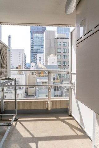Ｗｈｉｔｅ　Ｔｏｗｅｒ　Ｈａｍａｍａｔｓｕｃｈｏのバルコニー|バルコニー付きです