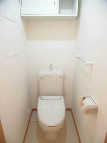 カーサフィオーレＡのトイレ|清潔感のあるトイレです