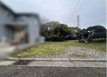 泉区下飯田町 土地 5280万円の前面道路含む現地写真