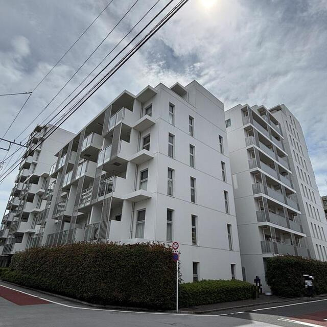 ＰＲＩＭＥ　ＵＲＢＡＮ　東中野　ＣＯＵＲＴの外観|きれいな外観です