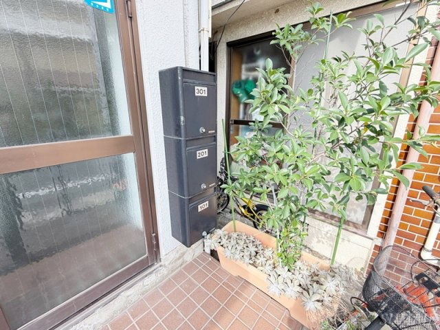 プチシャトーのその他共用部分|ポストです☆
