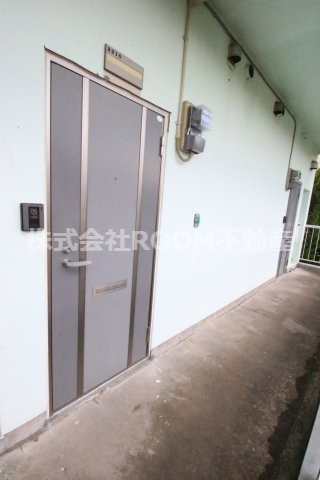第2年見マンションの玄関