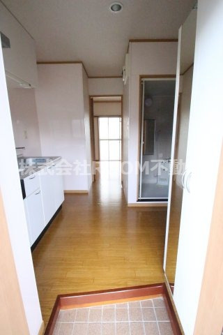 第2年見マンションの玄関