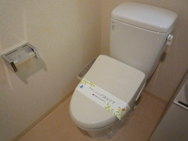 ＣＯＺＹ ＣＯＵＲＴ 三軒茶屋 ＴＯＫＹＯのトイレ|落ち着いた色調のトイレです