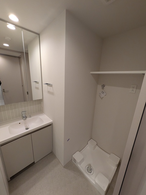 シーズンフラッツ町屋の洗面所|忙しい朝には欠かせない洗面所です