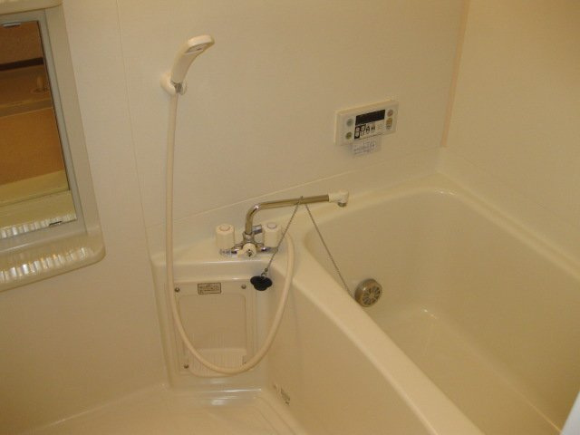 エテルノ　ノーヴァＡの浴室|コンパクトで使いやすいお風呂です