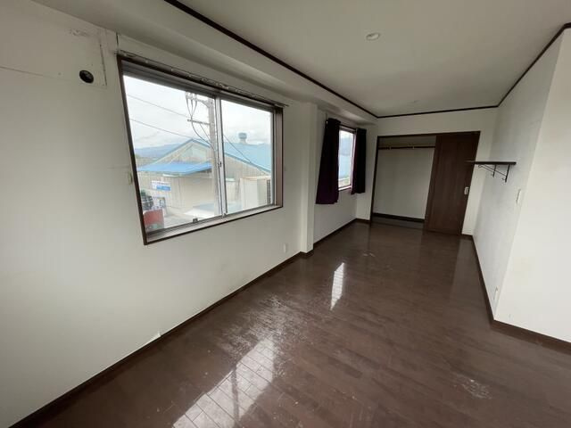 小田原市成田の内装