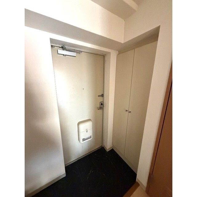 アルシュ住吉の玄関