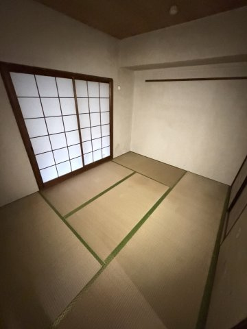 朝日プラザ雲雀ヶ丘の和室