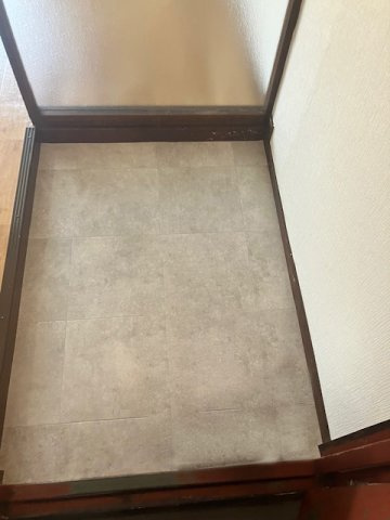 エビスマンションの玄関