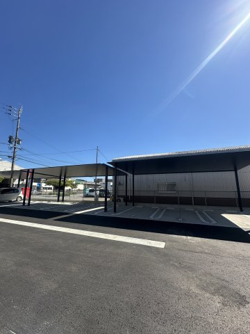 D-ROOMプラーナの駐車場