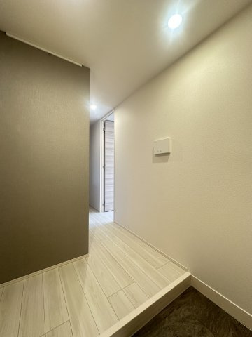 D-ROOMプラーナの玄関