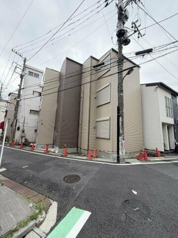 ＭＡＩＳＯＮ ＰＥＴＩＴ ＲＥＮＡＲＤ（メゾンプチルナール）の外観