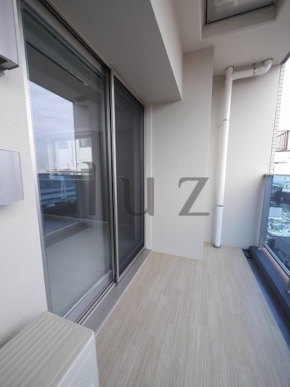 ブルロック東神奈川のバルコニー
