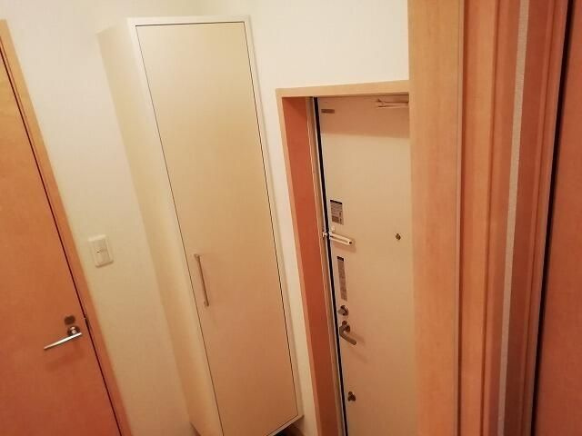 桜ハイツの玄関