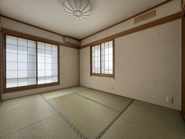 ゴルフ場近く！和室のくつろぎと緑のある暮らし。日光市沢又の二世帯住宅の和室