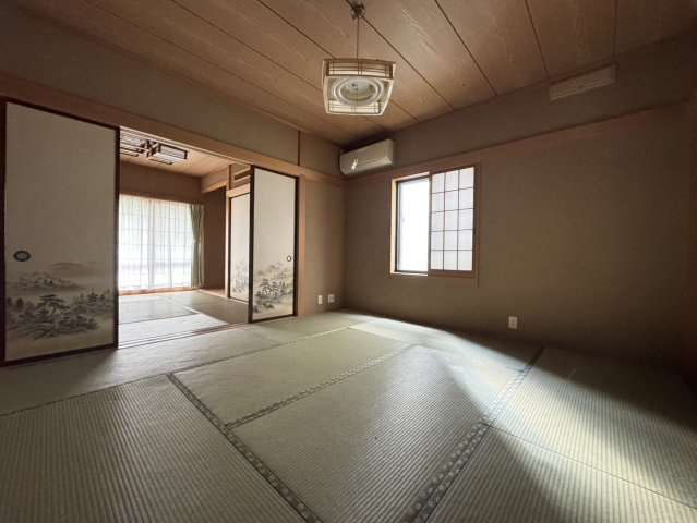 ゴルフ場近く！和室のくつろぎと緑のある暮らし。日光市沢又の二世帯住宅の和室