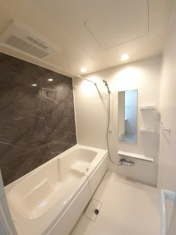 エスペランサ庄内　Ｂの浴室|日々の疲れを癒すお風呂付です