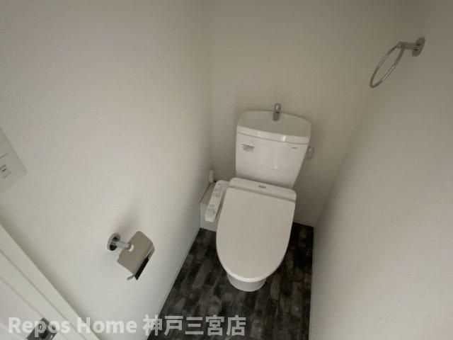 セレニテ神戸元町クレアのトイレ