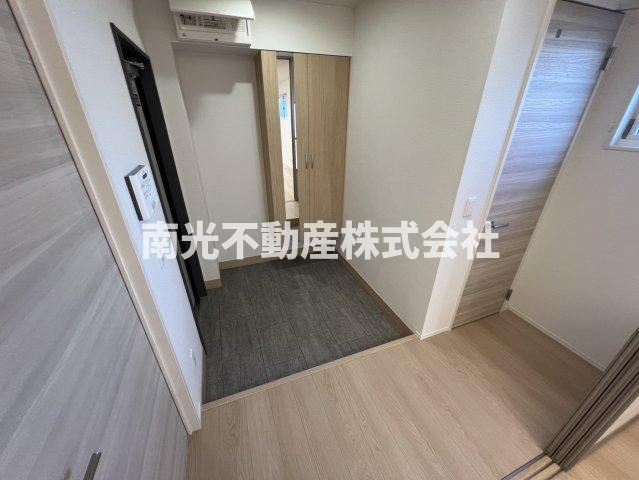 ウエスタンハイツ19の玄関