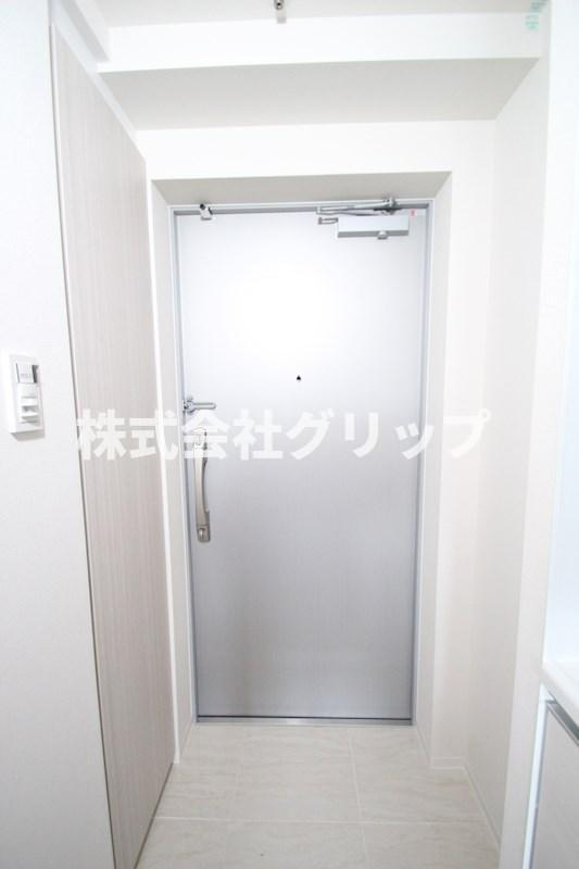 プライマル横濱平沼橋の玄関