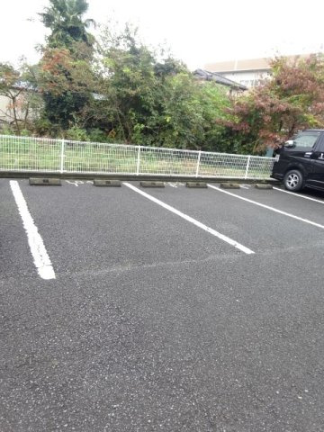 フラワータウンＣの駐車場|駐車場です