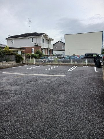 グレースの駐車場|駐車場に車を止められます