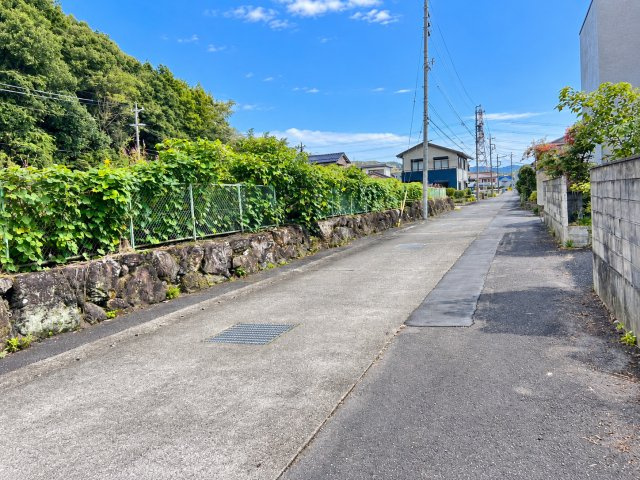 売土地　岐阜市粟野西5丁目　393.92坪の前面道路含む現地写真